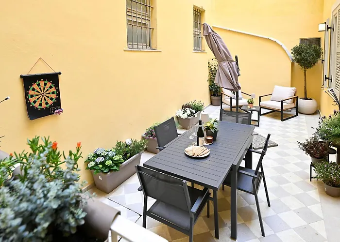 Monti Luxury Patio