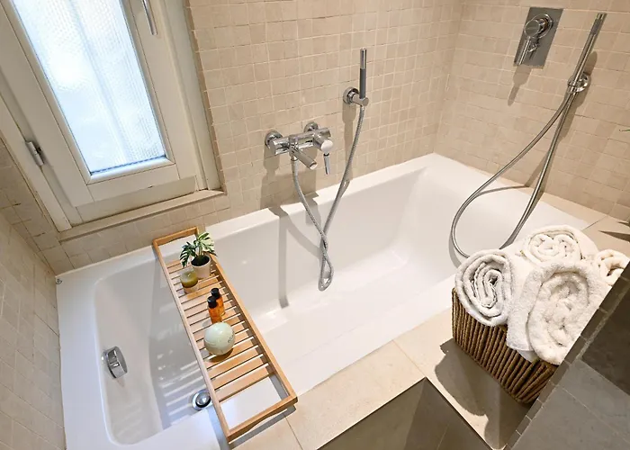 Monti Luxury Patio Apartment Rom